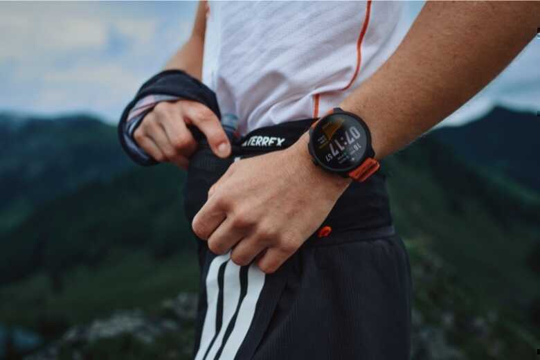 Suunto ra mắt hai sản phẩm hiệu suất cao Race 2 và Wing 2 tại Việt Nam