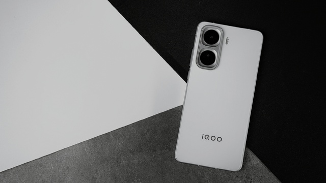 vivo ra mắt điện thoại chip Snapdragon 8 Elite, pin 7.500mAh giá rẻ nhất thế giới