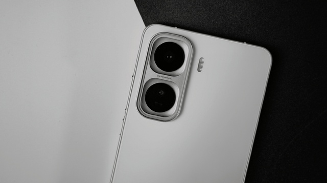 vivo ra mắt điện thoại chip Snapdragon 8 Elite, pin 7.500mAh giá rẻ nhất thế giới- Ảnh 3. vivo ra mắt điện thoại chip Snapdragon 8 Elite, pin 7.500mAh giá rẻ nhất thế giới- Ảnh 3.