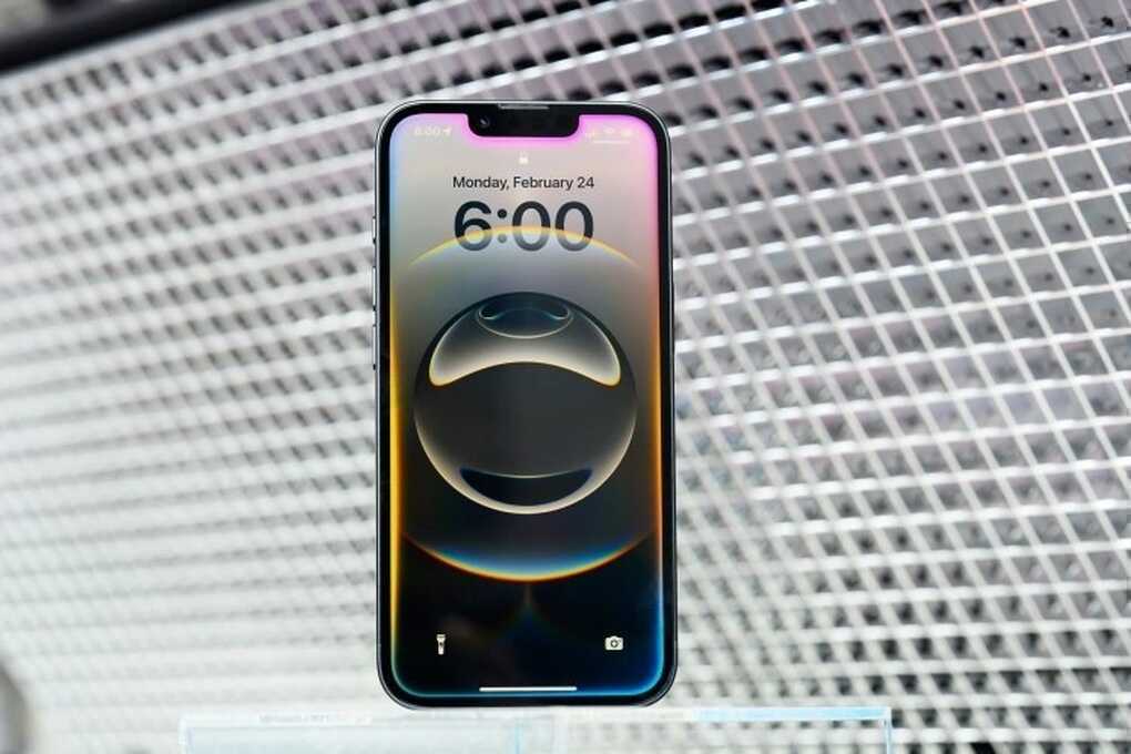 Giá iPhone 16e giảm sâu, rẻ hơn iPhone 14 - 2