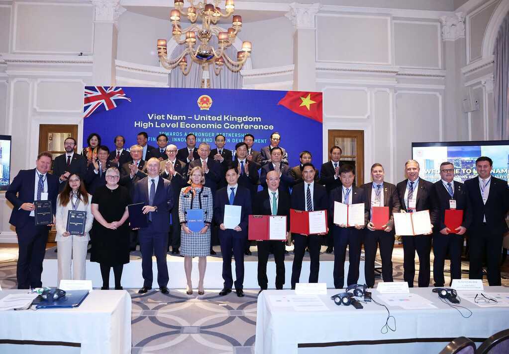 FPT ký kết hợp tác chiến lược với CLB Chelsea trước sự chứng kiến của Tổng Bí thư Tô Lâm