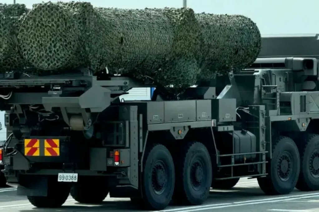 Tên lửa HVGP 1.jpg