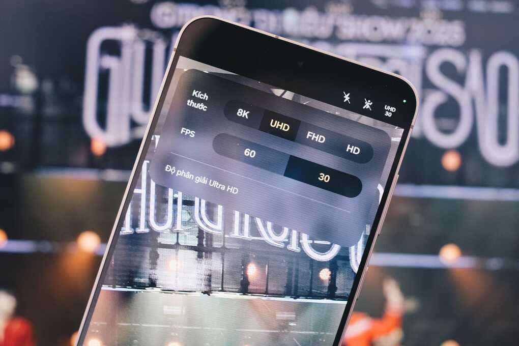 Bỏ túi bí quyết quay chụp tại lễ hội âm nhạc bằng S25 FE - 3