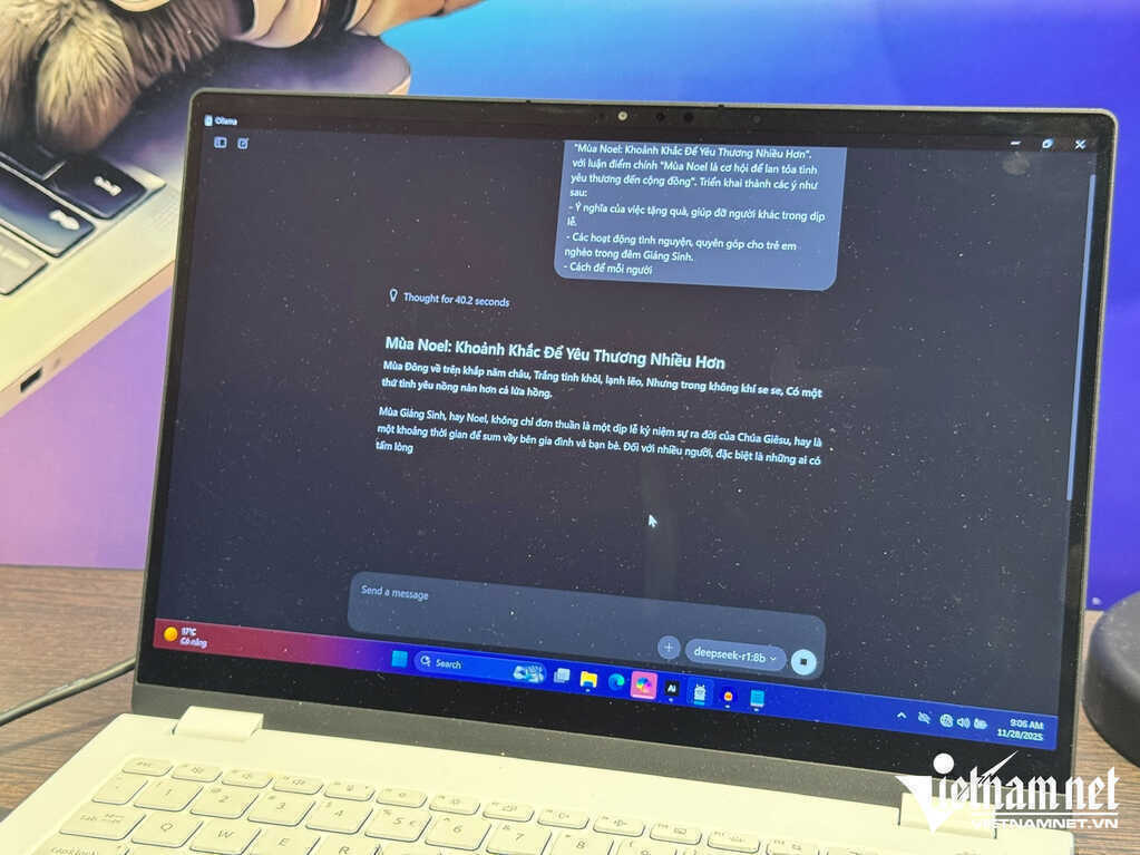 AI PC xóa nỗi lo của người dùng khi ChatGPT gặp sự cố bất ngờ