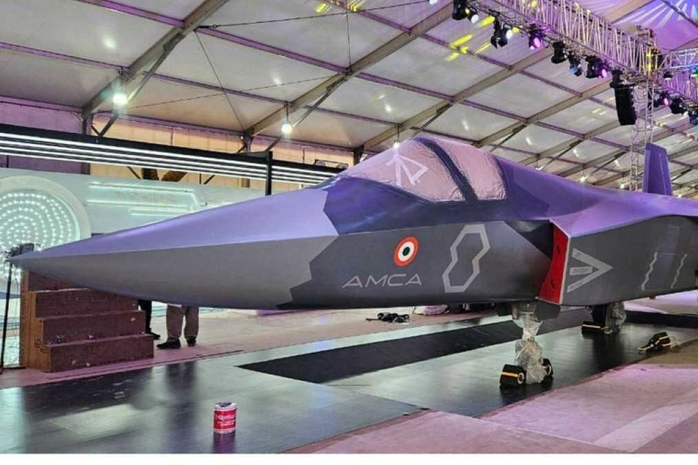 Tiêm kích AMCA tốc độ Mach 2.15, AI điều khiển, Trung Quốc, Pakistan 'toát mồ hôi'