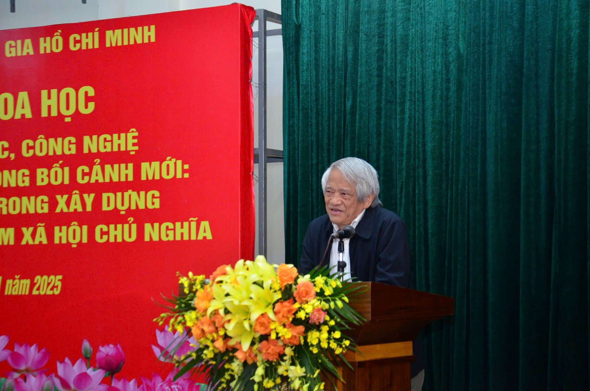 Bui Dinh Phong.jpg