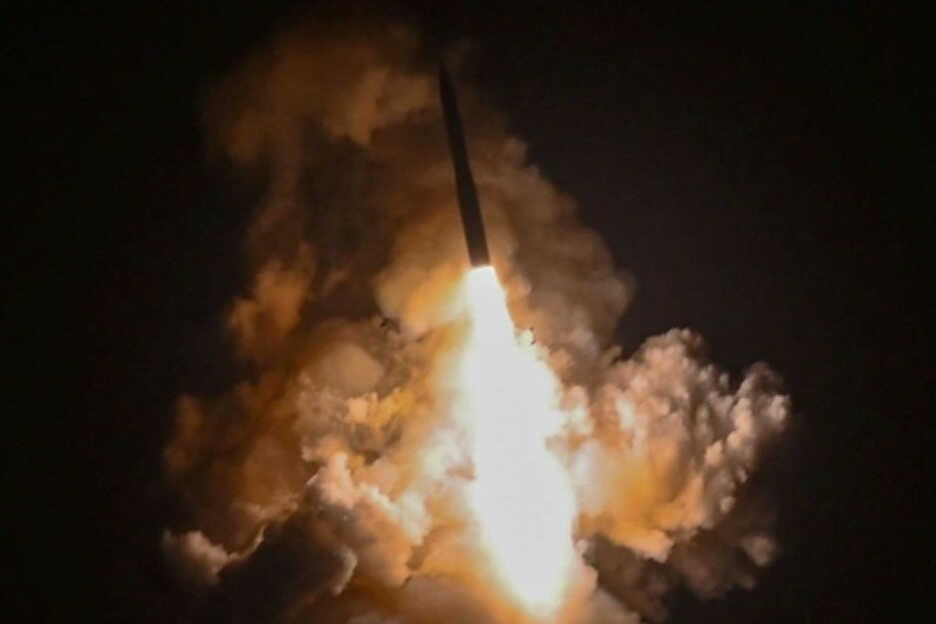 Tên lửa Minuteman III tốc độ Mach 23, tầm bắn 10.000km: Bí mật công nghệ ‘ba tầng đẩy’