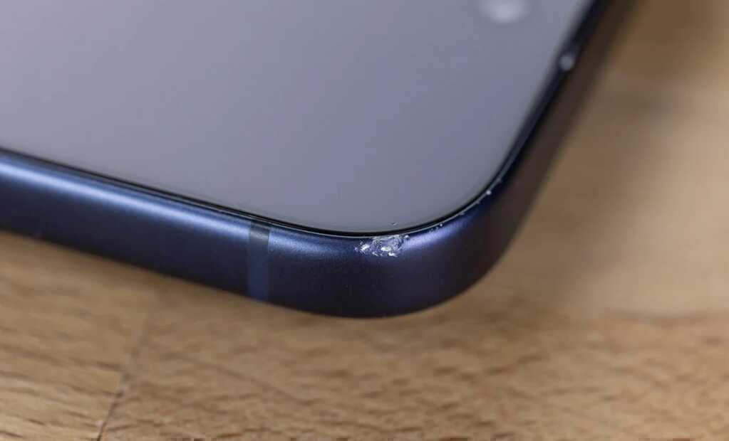 iPhone 17 Pro: Khung nhôm mềm gặp vấn đề thực sự về độ bền