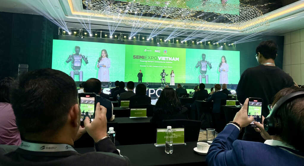 711 trin lam semi.jpg