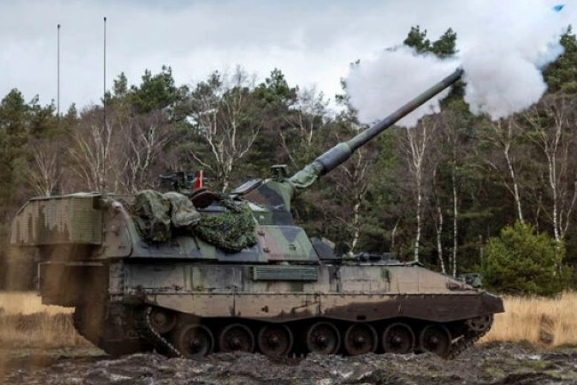 Pháo tự hành mạnh nhất thế giới PzH 2000NL ‘bất tử’ trước drone cảm tử: Bí mật công nghệ đằng sau