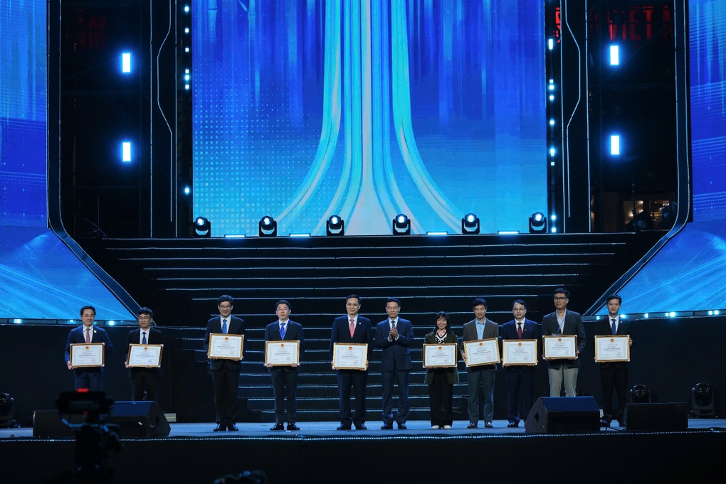 Techfest 2025: Hơn 700 gian hàng trưng bày các thành tựu khoa học công nghệ - 2