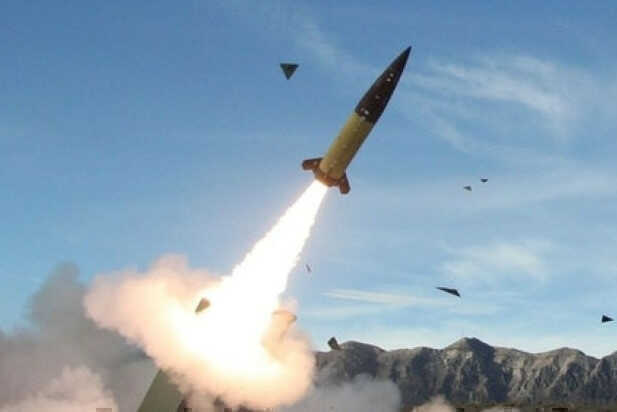 Tên lửa ATACMS tầm bắn 165km: Sức mạnh của quân đội Mỹ