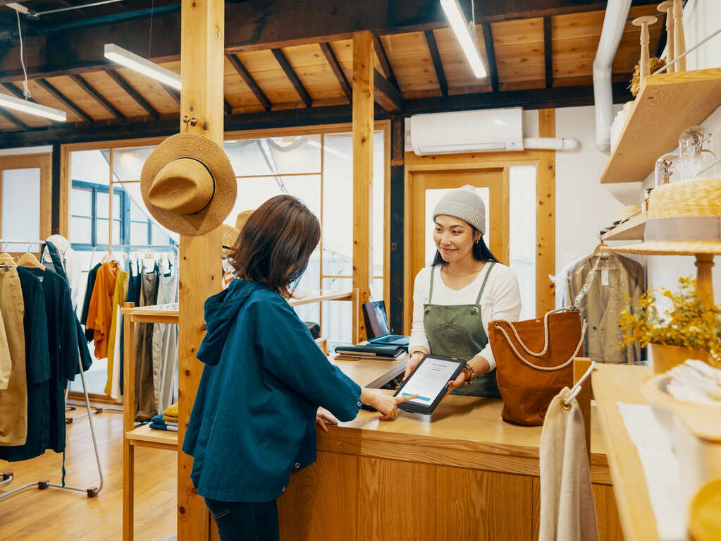 18th Shopper Study Inside Retail Infographic Photo   Original File_edited.jpg