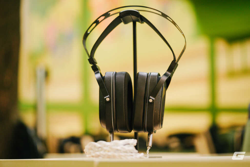 Đánh giá tai nghe chụp đầu HarmonicDyne Romantic: Đem sự "trữ tình" vào âm nhạc- Ảnh 11.