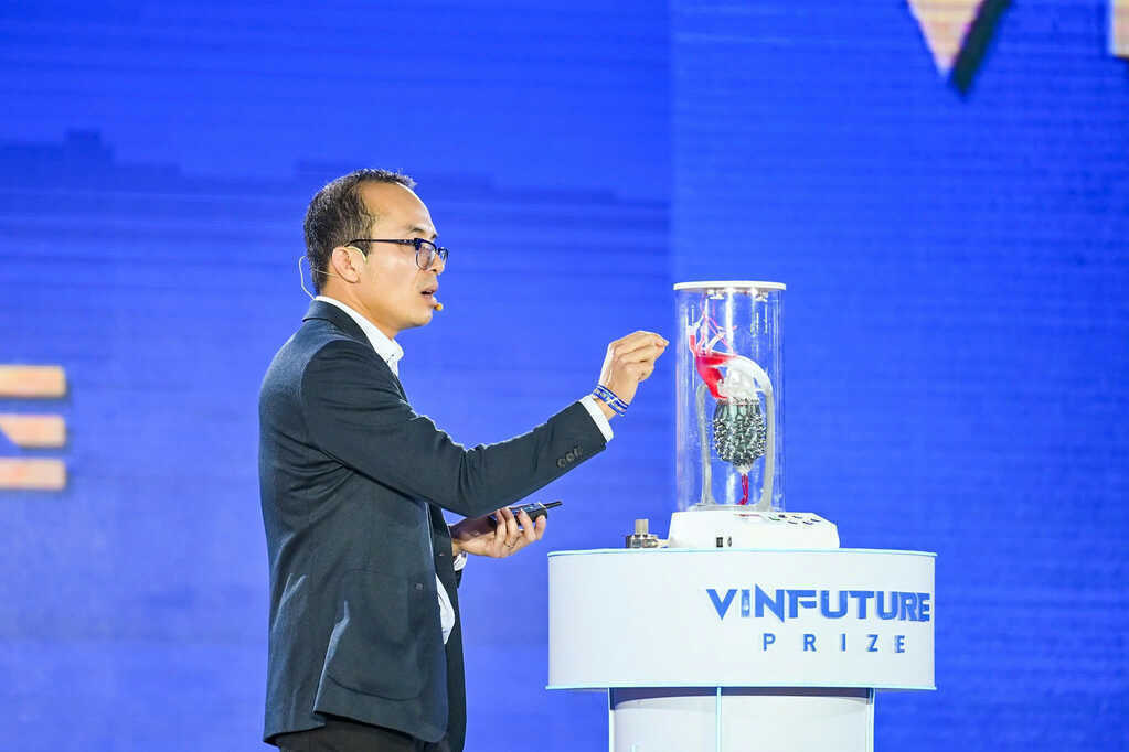 PGS Đỗ Thanh Nhỏ: "Giấc mơ của tôi đưa trái tim nhân tạo giúp bệnh nhân tim mạch có cơ hội sống”