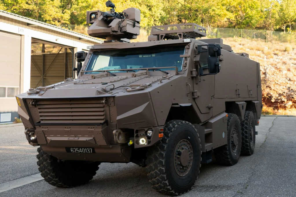 Xe bọc thép 2.jpg