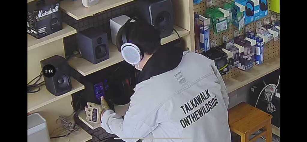 Drama gây bức xúc ngành âm thanh: Khách hàng đi thử tai nghe nhưng "bật max volume" như bật loa, về còn đánh giá cửa hàng 1 sao - Ảnh 3.