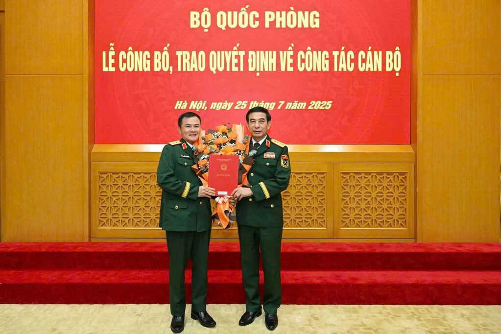 Chủ tịch Viettel Tào Đức Thắng được thăng quân hàm Trung tướng