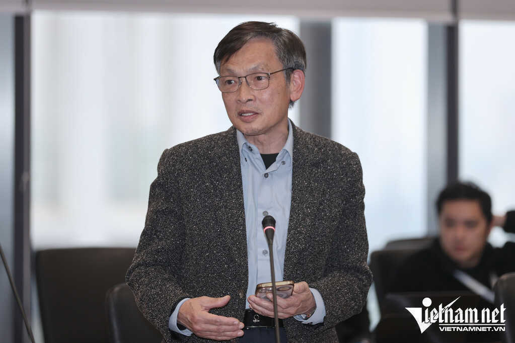 TS. Mai Liêm Trực: "Nhà mạng dù năng động nhưng vẫn mang tư duy doanh nghiệp Nhà nước"