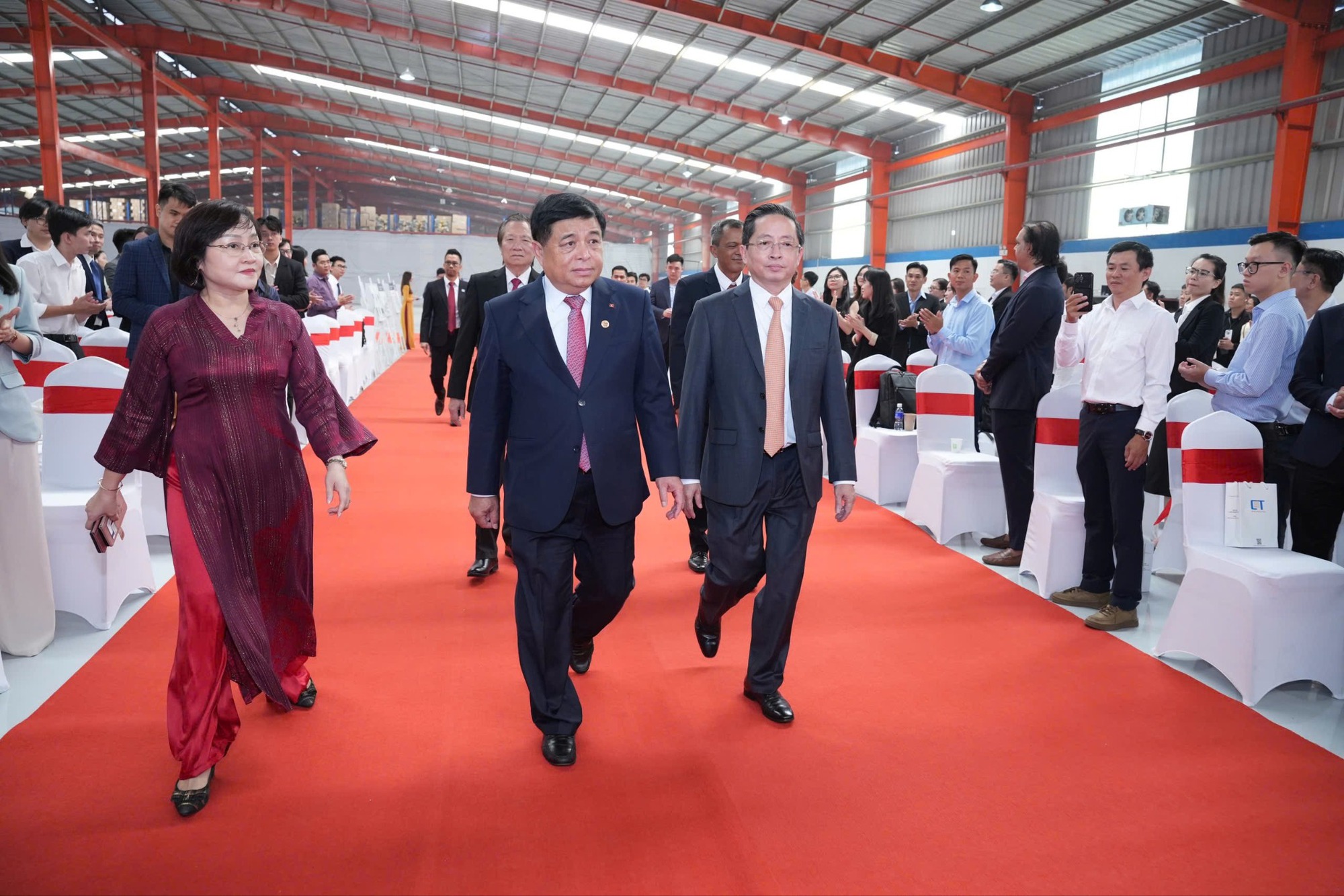 10 dấu ấn lịch sử định hình lĩnh vực công nghệ năm 2025, cho thấy Việt Nam sẵn sàng bước vào kỷ nguyên vươn mình