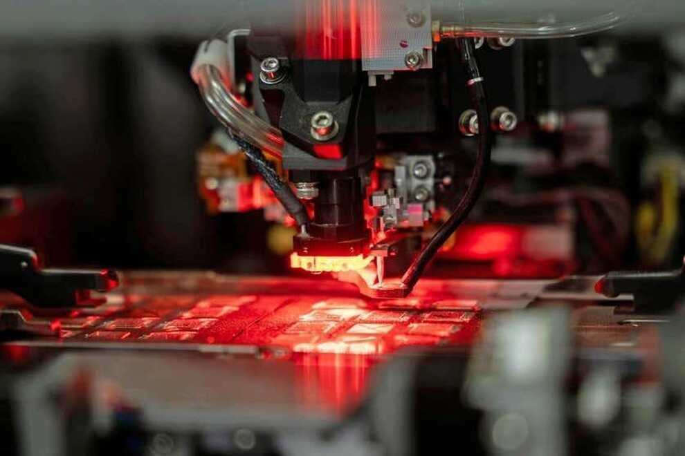 Cơn sốt AI khiến giá linh kiện máy tính tăng phi mã  - 2