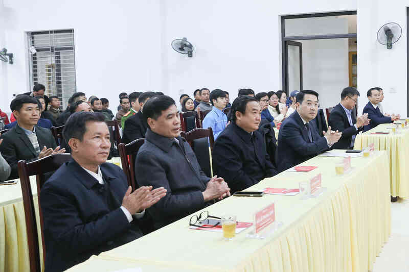 Khánh thành trạm phát sóng di động tại vùng 