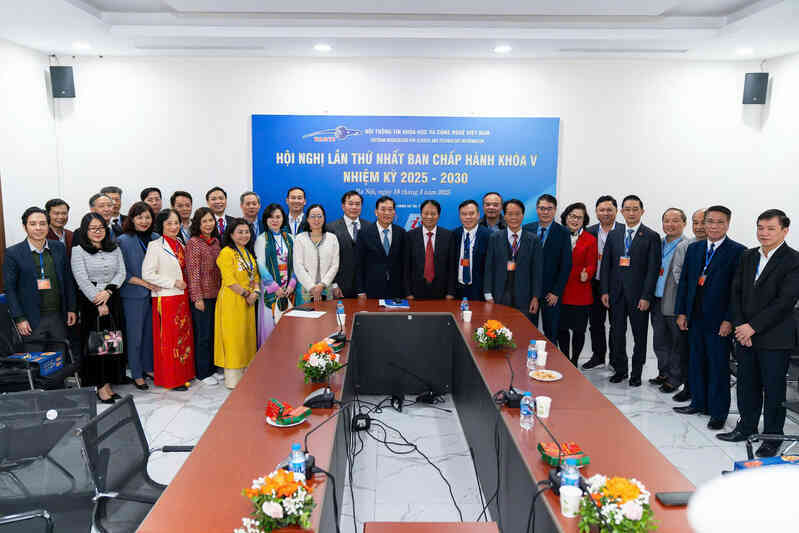 Nguyên Thứ trưởng Bộ KH&CN làm Chủ tịch Hội Thông tin KH&CN Việt Nam