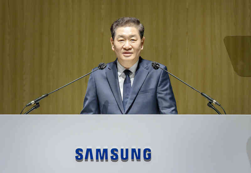 Samsung xin lỗi cổ đông, thừa nhận thất bại trong mảng chip và AI