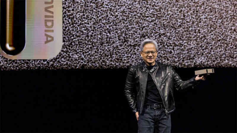 CEO Nvidia: Ngành công nghiệp AI đạt bước ngoặt, định giá 50.000 tỷ USD
