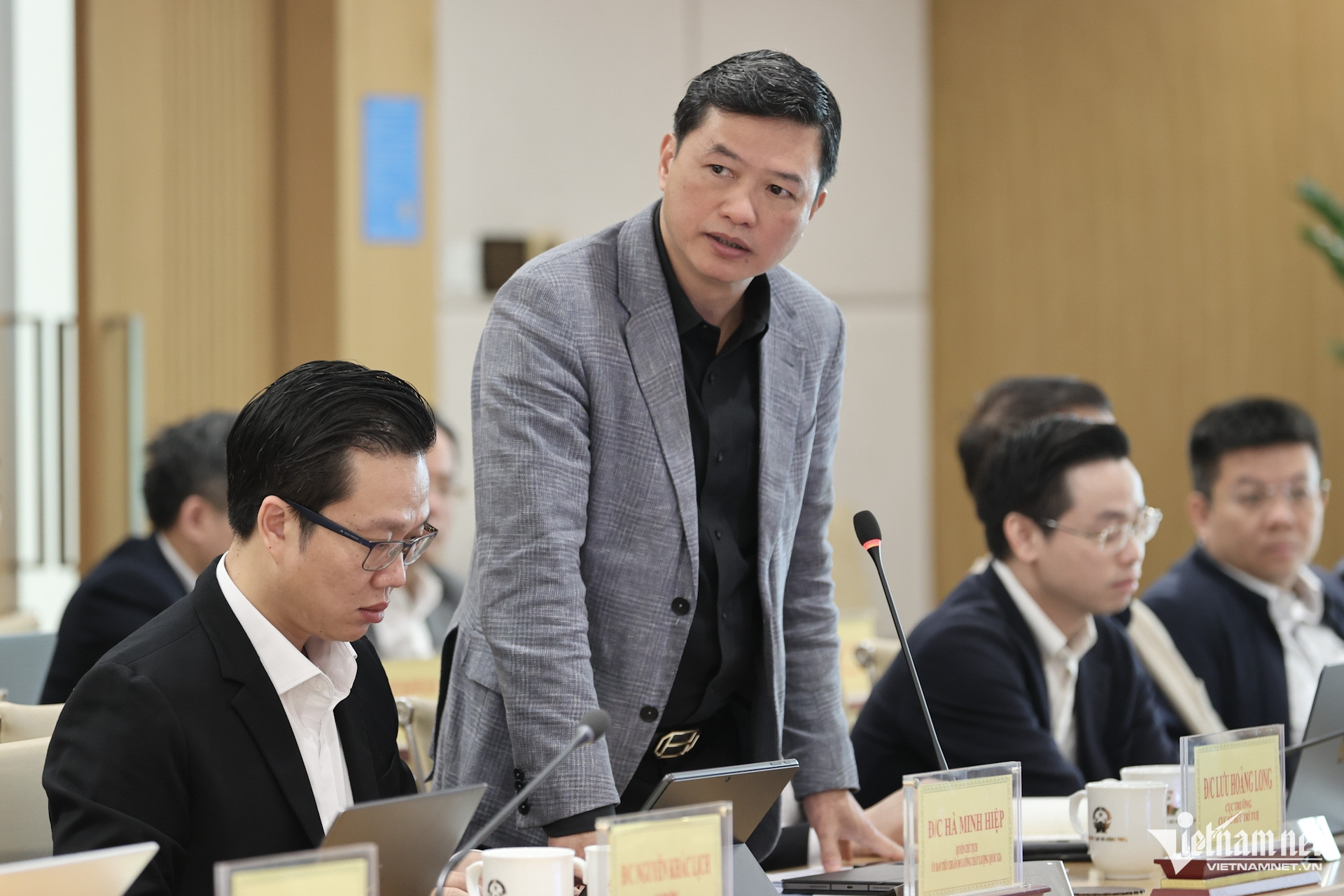 W-Giao ban Bo KHCN 3.jpg