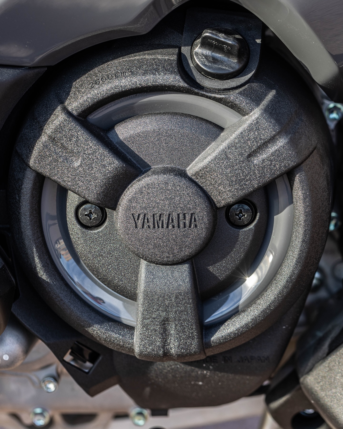 Mẫu xe tay ga 'khủng' nhất của nhà Yamaha được lột xác với diện mạo hoàn toàn mới- Ảnh 10. Mẫu xe tay ga 'khủng' nhất của nhà Yamaha được lột xác với diện mạo hoàn toàn mới- Ảnh 10.