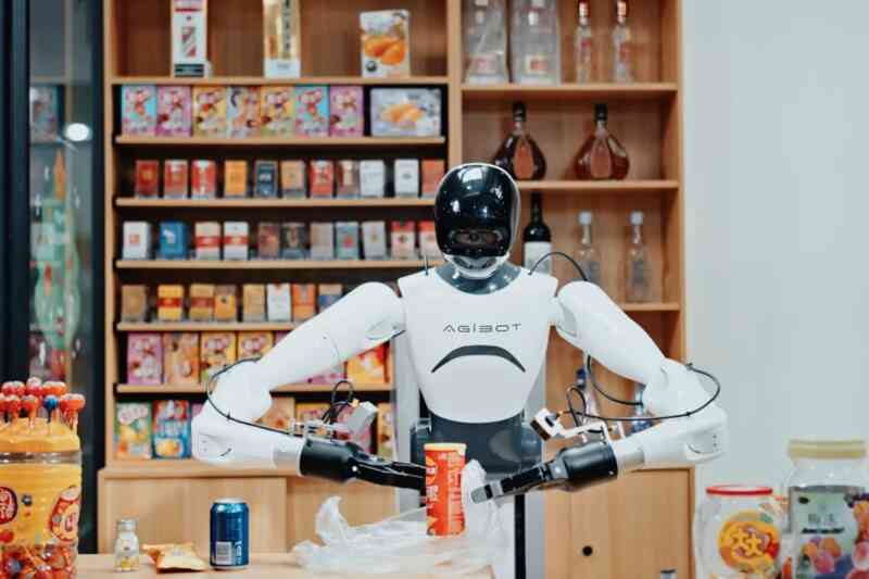 Startup robot hình người Trung Quốc muốn bắt kịp Elon Musk