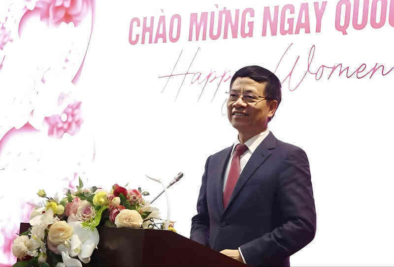 Người phụ nữ hạnh phúc sẽ lan tỏa hạnh phúc đến mọi người
