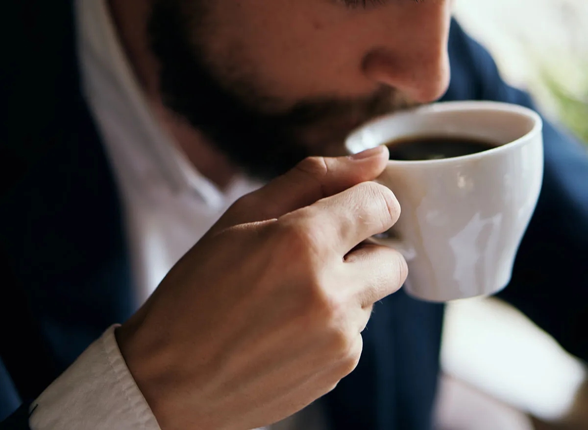 Uống cà phê thời điểm nào là tốt nhất: Không phải 7 hay 8 giờ sáng như nhiều người lầm tưởng- Ảnh 2. Uống cà phê thời điểm nào là tốt nhất: Không phải 7 hay 8 giờ sáng như nhiều người lầm tưởng- Ảnh 2.