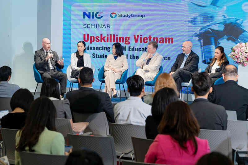 AI sẽ đẩy người lao động khỏi vị trí cũ