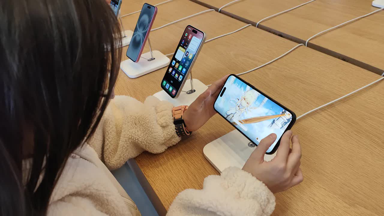 Kỳ tích né thuế quan của Apple, vận chuyển 600 tấn iPhone từ Ấn Độ về Mỹ trong thời gian chưa từng có- Ảnh 2. Kỳ tích né thuế quan của Apple, vận chuyển 600 tấn iPhone từ Ấn Độ về Mỹ trong thời gian chưa từng có- Ảnh 2.