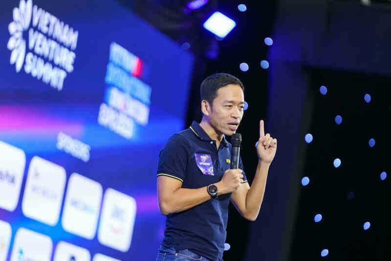 ceo le hong minh.jpg