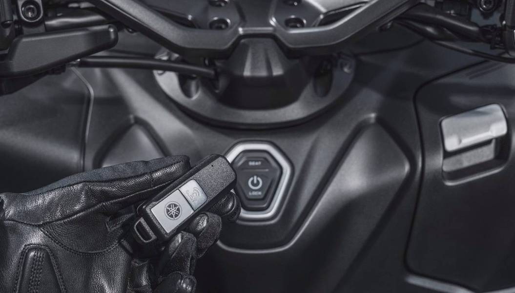 Yamaha T-Max 2025 ra mắt: Chùm cuối xe tay ga của nhà Yamaha có nâng cấp gì nổi bật?- Ảnh 4. Yamaha T-Max 2025 ra mắt: Chùm cuối xe tay ga của nhà Yamaha có nâng cấp gì nổi bật?- Ảnh 4.