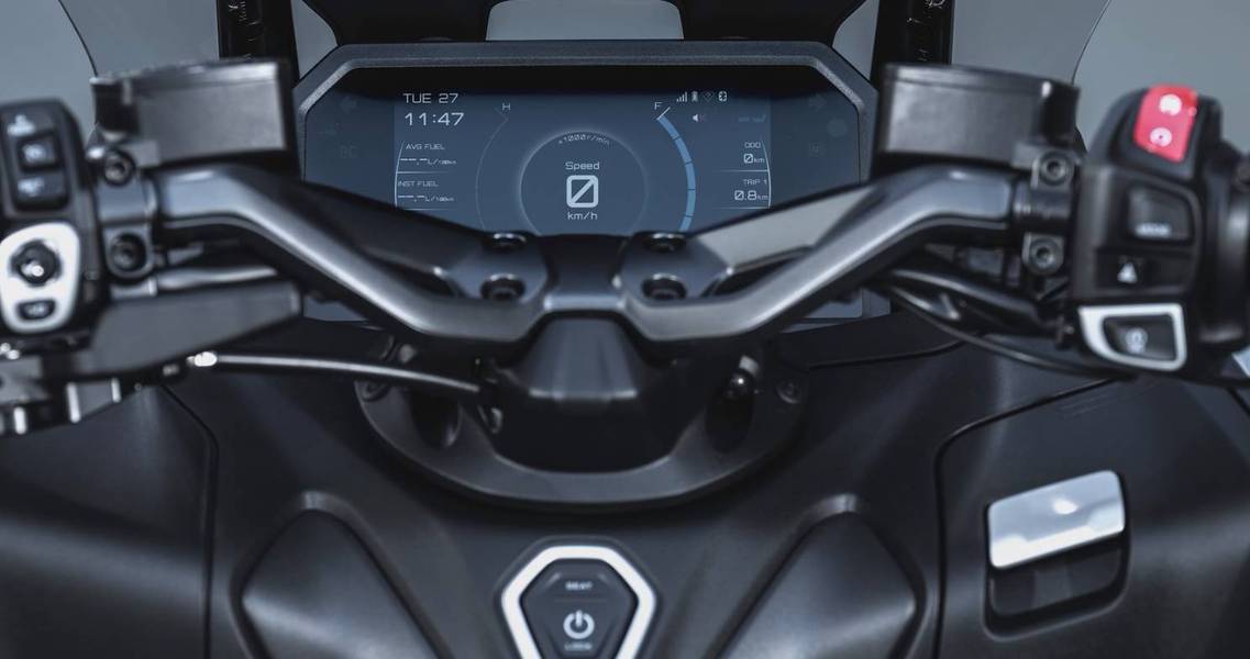 Yamaha T-Max 2025 ra mắt: Chùm cuối xe tay ga của nhà Yamaha có nâng cấp gì nổi bật?- Ảnh 5. Yamaha T-Max 2025 ra mắt: Chùm cuối xe tay ga của nhà Yamaha có nâng cấp gì nổi bật?- Ảnh 5.