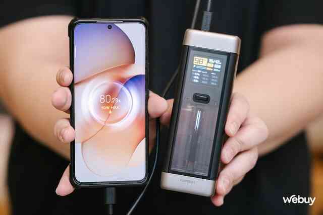 Dùng thử pin dự phòng xịn nhất của Xiaomi: Dung lượng 25.000mAh, công suất 210W, có cả màn hình giám sát, sạc từ đồng hồ tới laptop đều quá ngon lành- Ảnh 13. Dùng thử pin dự phòng xịn nhất của Xiaomi: Dung lượng 25.000mAh, công suất 210W, có cả màn hình giám sát, sạc từ đồng hồ tới laptop đều quá ngon lành- Ảnh 13.