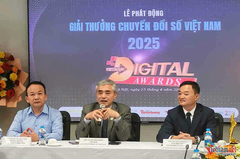 W-giai thuong 02.jpg