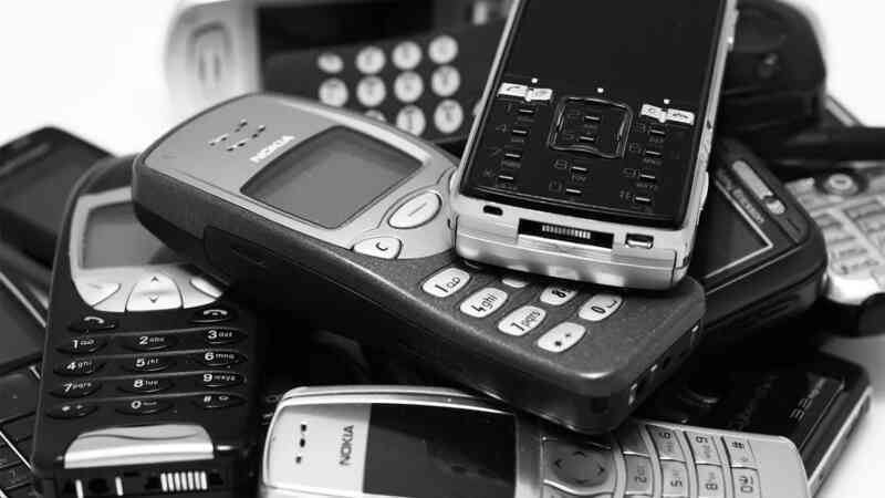 Quan chức EU công tác tại Mỹ được khuyến nghị mang theo điện thoại ‘sơ cua’