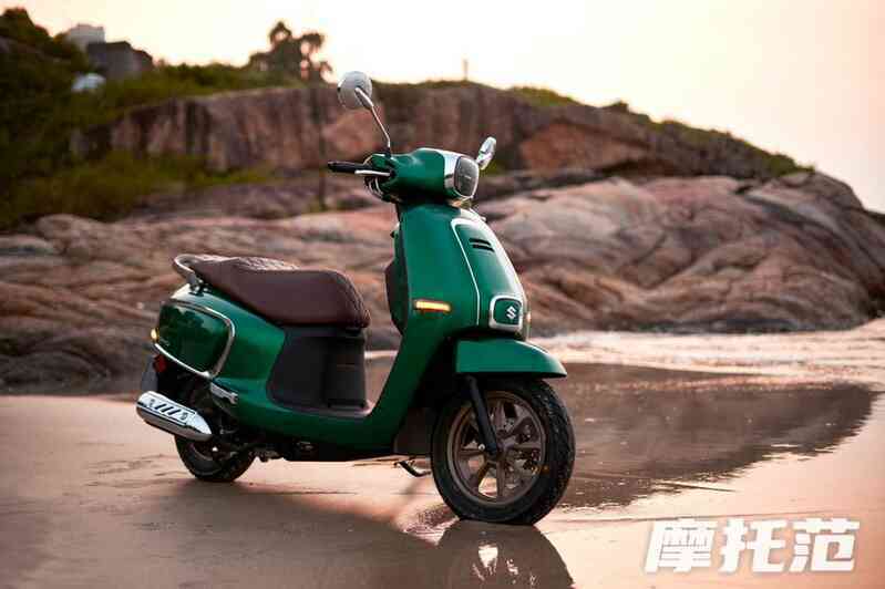 Suzuki âm thầm ra mắt mẫu xe tay ga 125cc đẹp hơn nhiều các đối thủ đến từ Honda hay Yamaha mà giá chỉ hơn 35 triệu đồng
