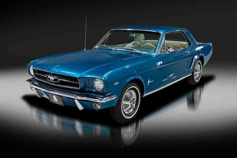 Tại sao Ford Mustang, chiếc xe được giới thiệu tại một hội chợ lại có thể định hình lại cả nền công nghiệp ô tô Hoa Kỳ?- Ảnh 3.