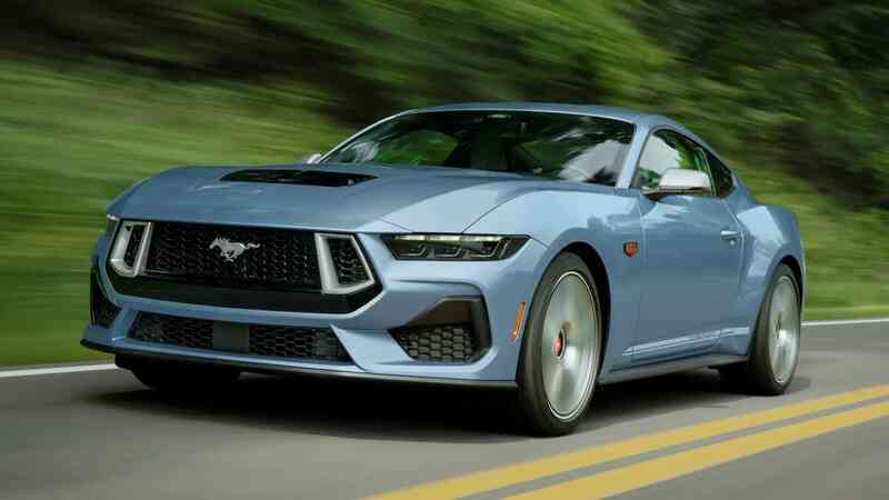 Tại sao Ford Mustang, chiếc xe được giới thiệu tại một hội chợ lại có thể định hình lại cả nền công nghiệp ô tô Hoa Kỳ?- Ảnh 6.