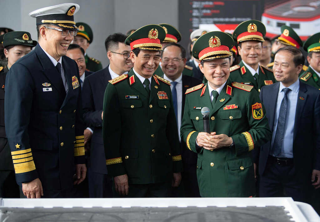 Giao luu huu nghi quoc phong bien gioi 4.jpg