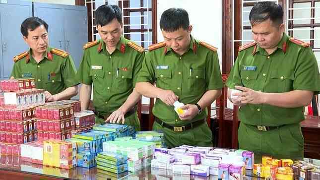 Bộ Y tế 'chặn' thuốc đi lậu qua Shopee và các nền tảng mạng xã hội- Ảnh 2. Bộ Y tế 'chặn' thuốc đi lậu qua Shopee và các nền tảng mạng xã hội- Ảnh 2.