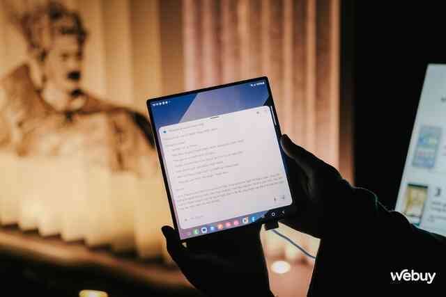 Tưởng chỉ là tour trải nghiệm, ai ngờ Galaxy AI khiến Gen Z nghiêm túc trở lại với Văn Miếu- Ảnh 6. Tưởng chỉ là tour trải nghiệm, ai ngờ Galaxy AI khiến Gen Z nghiêm túc trở lại với Văn Miếu- Ảnh 6.