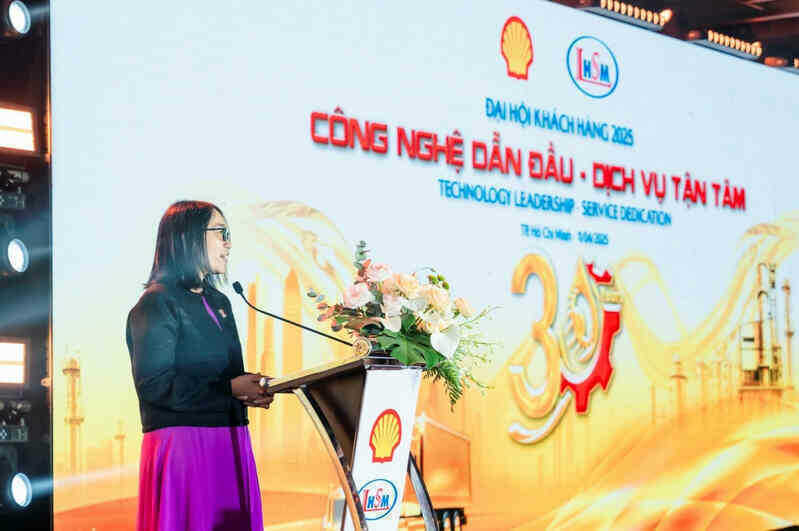 Le Hung Sao Mai 2.jpg