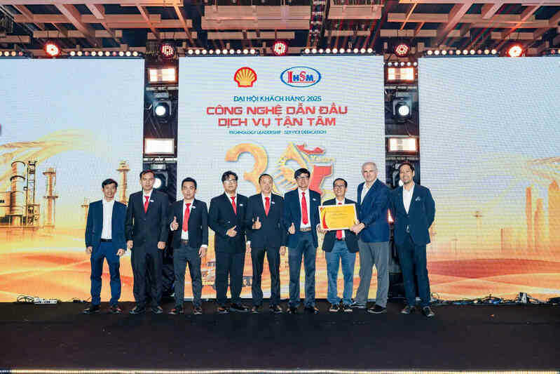 Le HUng Sao Mai 3).jpg